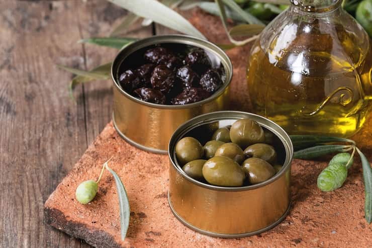 خرید و فروش زیتون کنسروی با شرایط فوق العاده